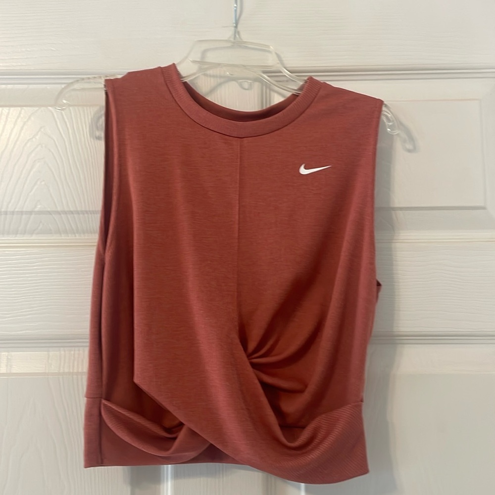 Nike workout tank